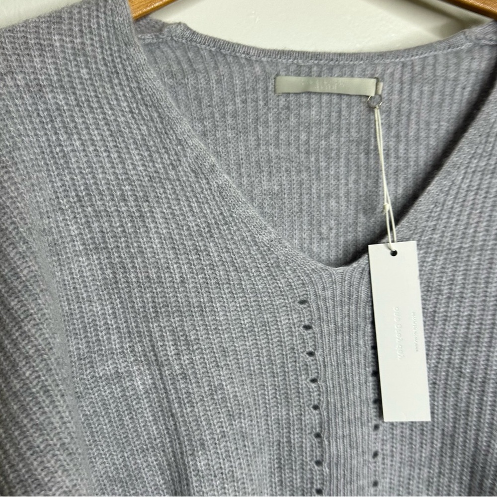 NWT 100% Cashmere Textured Ribbed V - Neck Pullover Gray Sweater Size XS - Picture 13 of 16